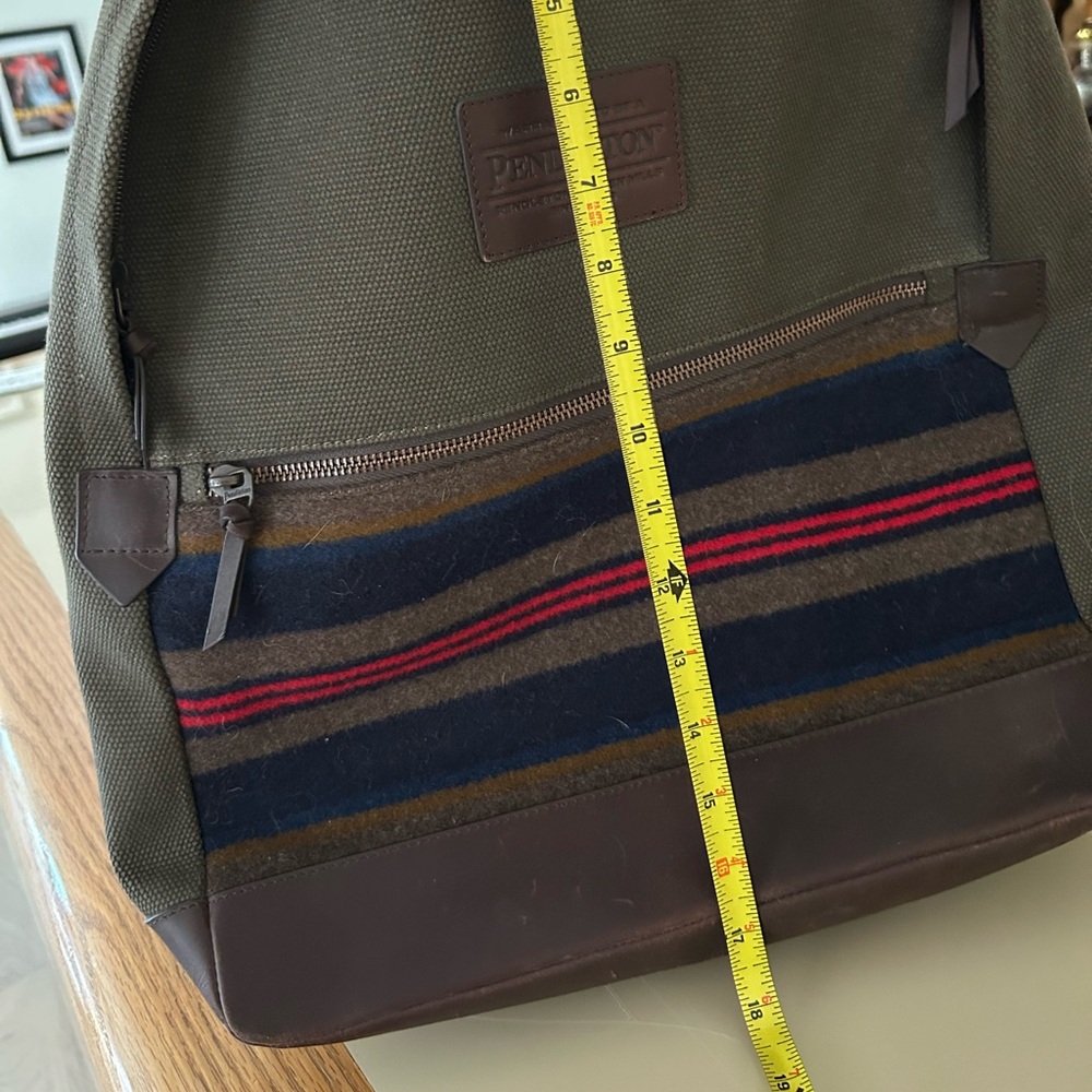 Pendleton backpack, like new - Picture 7 of 7